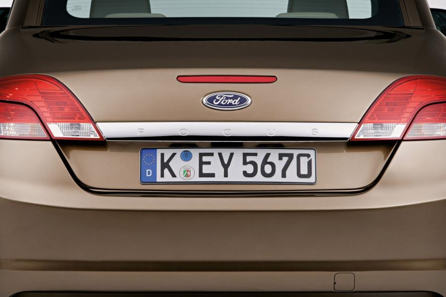  Ford Focus CC 2006 года  (фото 20 из 73)